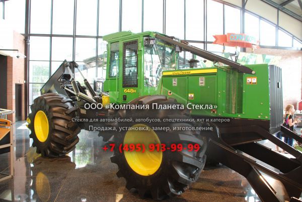 Стекло для скиддеров John Deere 648H