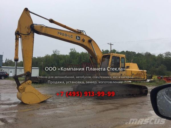 Стекло для гусеничных экскаваторов John Deere 790D