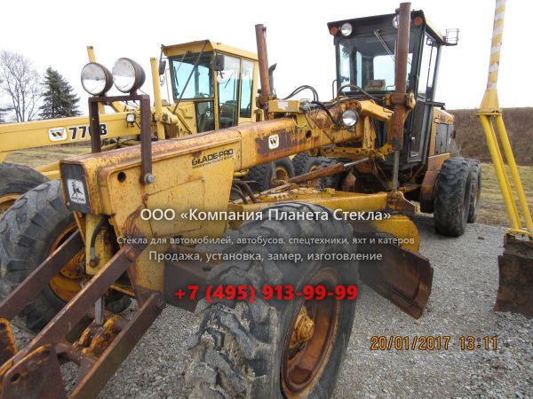 Стекло для грейдеров John Deere JD770