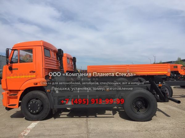 Стекло для шасси КамАЗ 43255