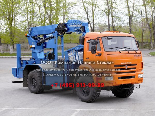Стекло для шасси КамАЗ 43502