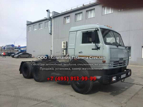 Стекло для седельных тягачи КамАЗ 54115