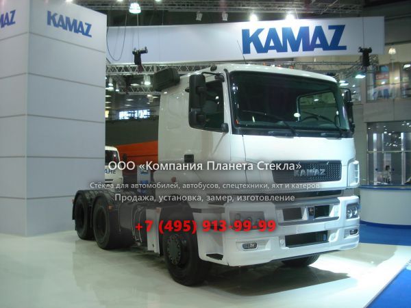 Стекло для седельных тягачи КамАЗ 65206