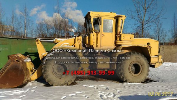 Стекло для экскаваторов-погрузчиков Кировец PBL300S