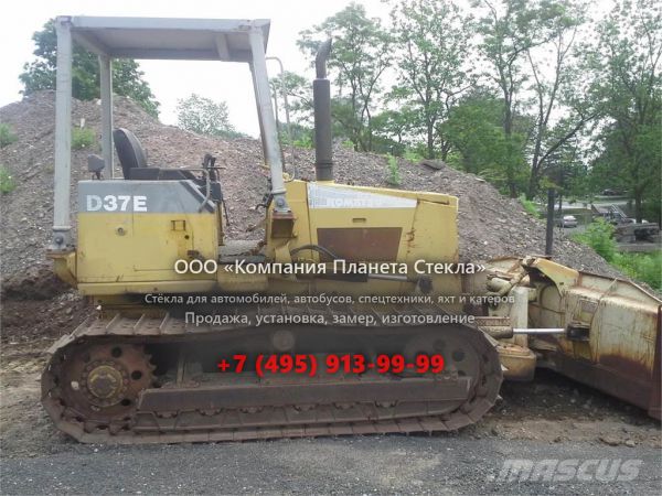 Стекло для гусеничных бульдозеров Komatsu D37E-5