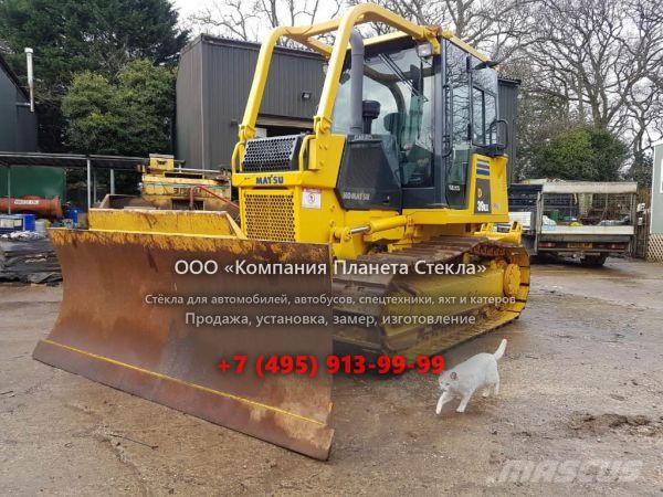 Стекло для гусеничных бульдозеров Komatsu D39EX-21