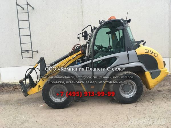 Стекло для фронтальных мини-погрузчиков Kramer 380