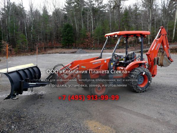 Стекло для экскаваторов-погрузчиков Kubota L39