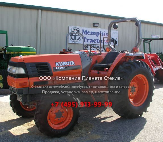 Стекло для экскаваторов-погрузчиков Kubota L4200