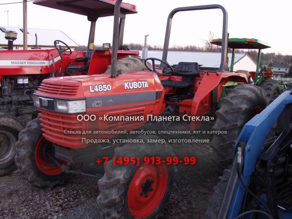 Стекло для экскаваторов-погрузчиков Kubota L4850