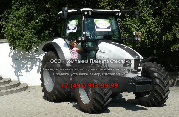Стекло для тракторов Lamborghini Strike 110 MD