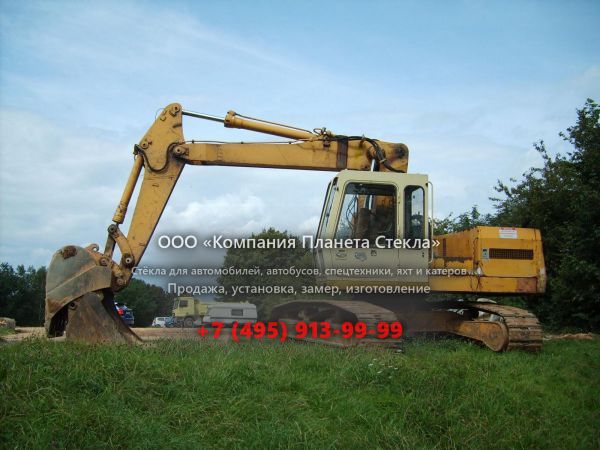 Стекло для гусеничных экскаваторов Liebherr R 912 LC