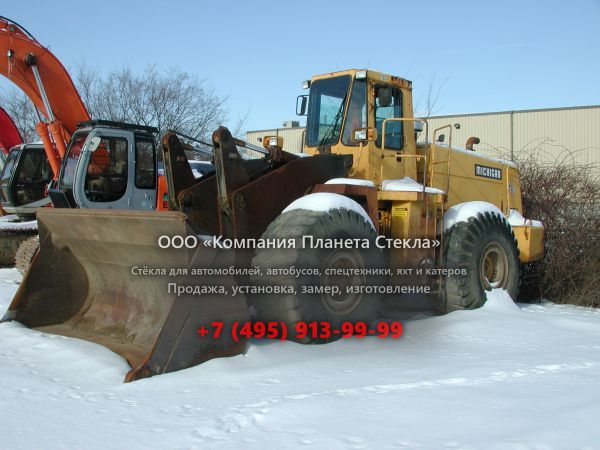 Стекло для колёсных погрузчиков Michigan L190