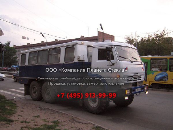 Стекло для специальный автобус Нефаз 4208-03