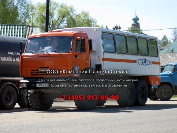 Стекло для специальный автобус Нефаз 4208-11-13