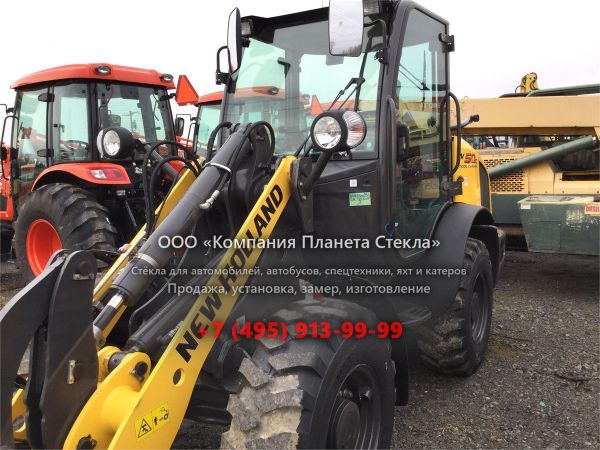 Стекло для колёсных мини-погрузчиков New Holland W50