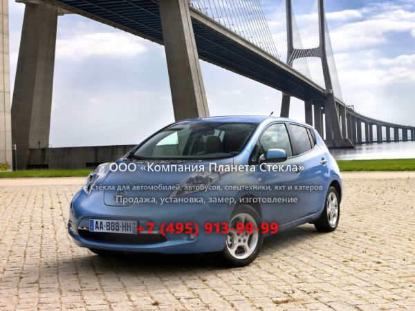 Стекло для Nissan Leaf хетчбэк 1 поколение