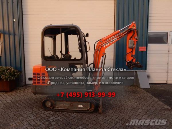 Стекло для гусеничных мини-экскаваторов Pel-Job Sirius Plus