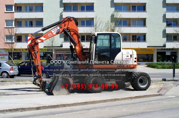 Стекло для колёсных экскаваторов Schaeff HML 42