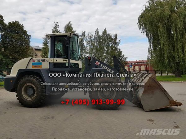 Стекло для колёсных погрузчиков Terex SKL833