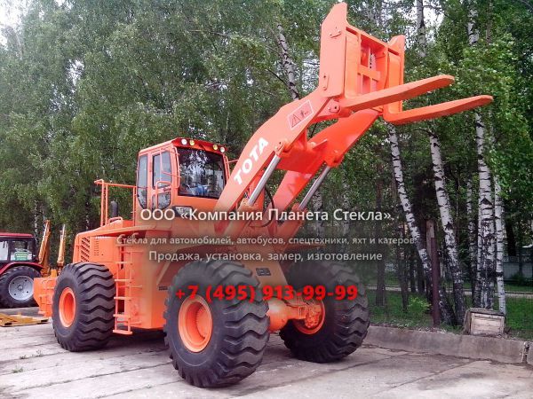 Стекло для колёсных погрузчиков Tota XZ720