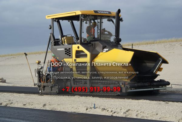 Стекло для гусеничных асфальтоукладчиков Volvo ABG P7820C