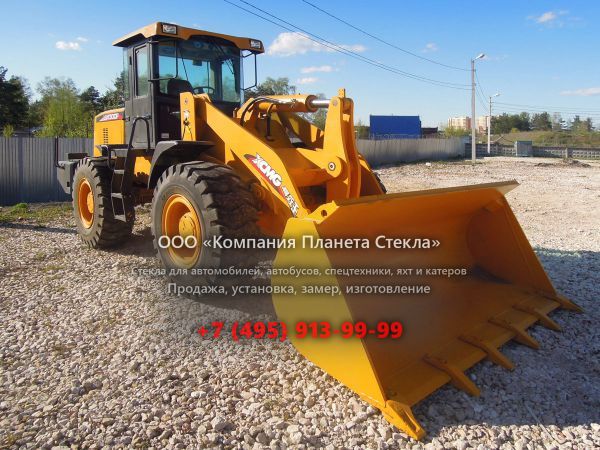 Стекло для колёсных погрузчиков XCMG LW300F